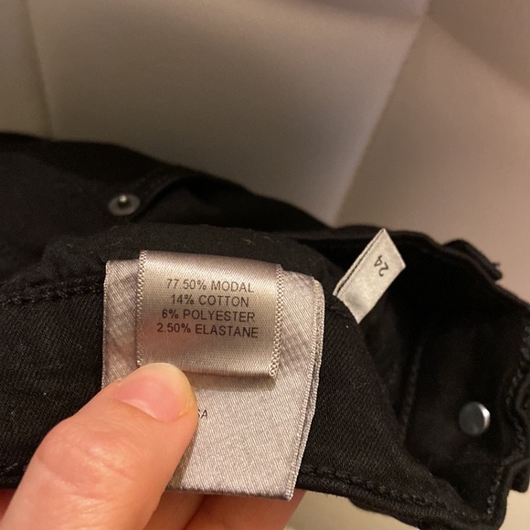 Reformation high & skinny size 24 rich black wash color - Picture 10 of 12